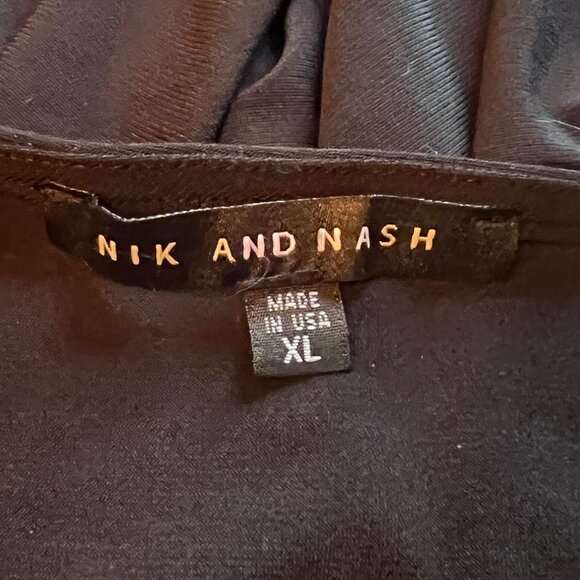 Nik and Nash black poof arm long sleeve midi dress in black. Size XL. - Picture 5 of 7